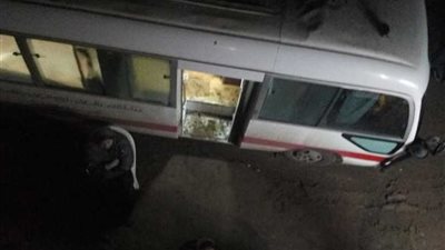 انقطع التيار الكهربائي فتبرع أهالي شمنديل بمولد لتشغيل سيارة 