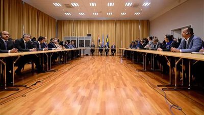 مصادر يمنية: تشكيل 3 فرق عمل عن تعز خلال مشاورات السويد