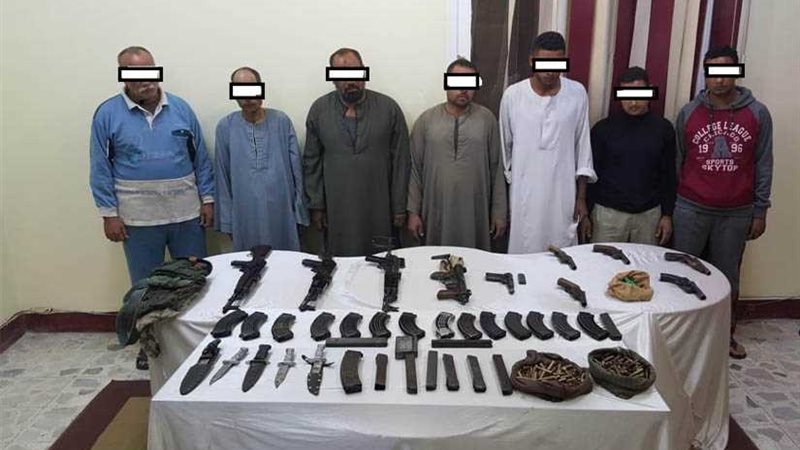 ضبط رشاش و9 أسلحة