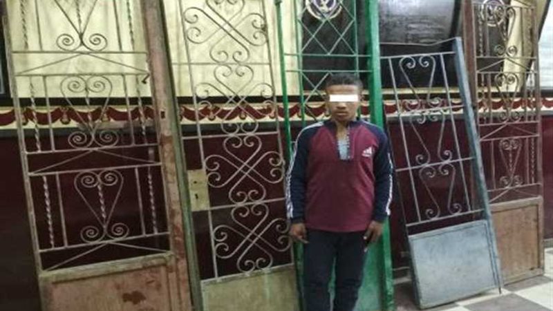 القبض على لص الأبواب