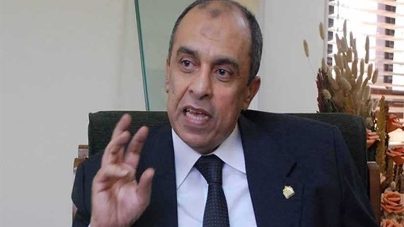 وزير الزراعة يبحث