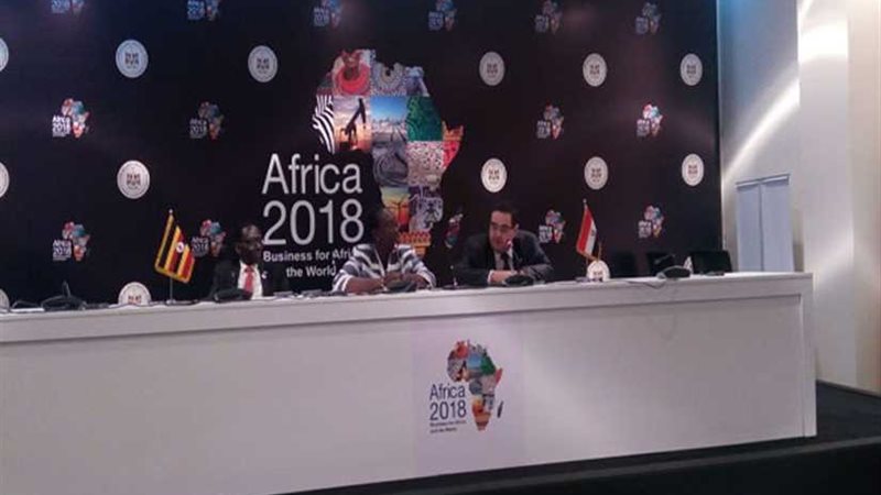 مصر وأوغندا توقعان