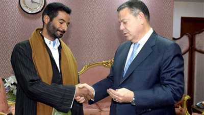 محافظ بني سويف يتابع الحالة الصحية للطفل عبد الرحيم مسلم