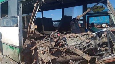 إصابة 16 في تصادم مروع بالبحيرة