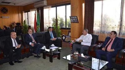 رئيس نادي القضاة في ضيافة باريس الصغرى