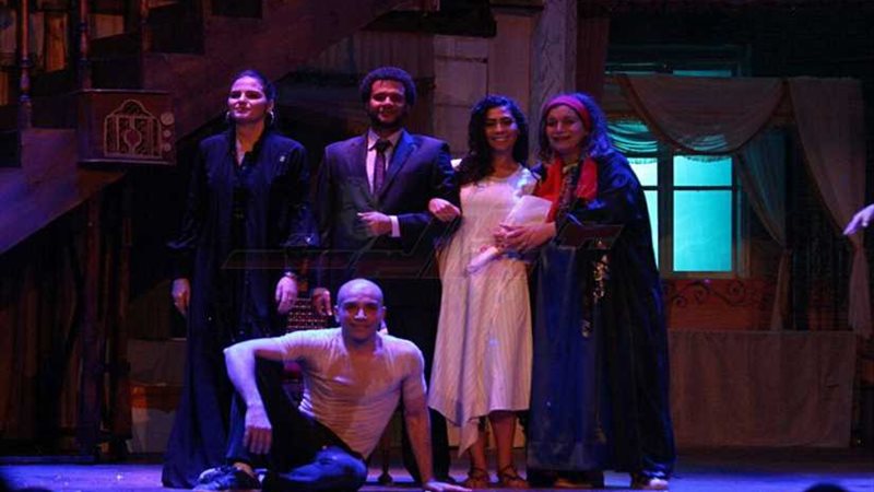 المعجنة على المسرح