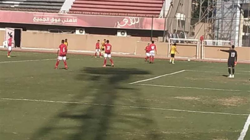 الأهلي يسحق نجوم