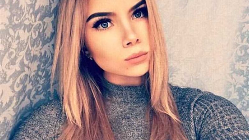 شاحن آي فون يصعق