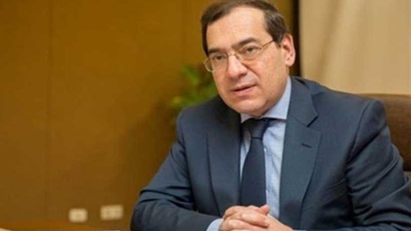 وزير البترول يتفقد