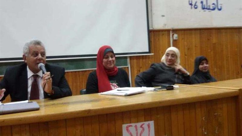 الجوهري في ندوة دور