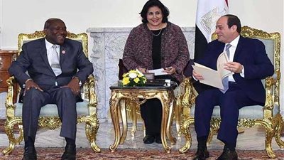 موجز 24 .. الرئيس يتلقى دعوة لزيارة كوت ديفوار ويجتمع بوفد ممثلي صناديق الاستثمار‬