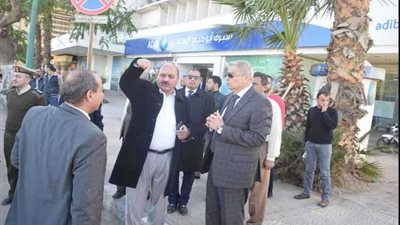 بدء تشغيل خدمة الشباك الواحد بالمركز التكنولوجي لخدمة المواطنين بالمنيا