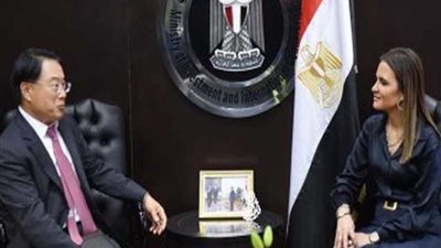 وزيرة الاستثمار تبحث مع مدير عام منظمة 