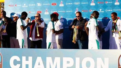 أبو ريدة ورئيس 