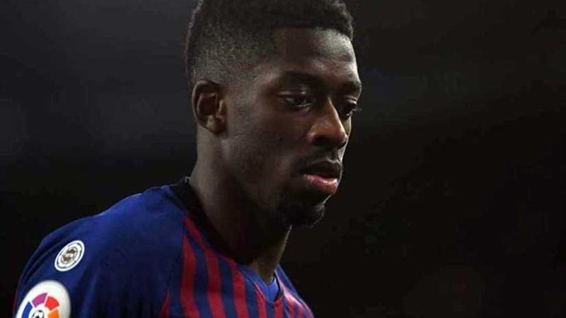 برشلونة يفرض عقوبة