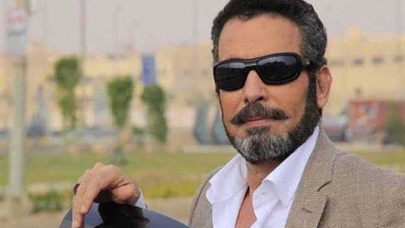 أحمد عبدالعزيز يعقد