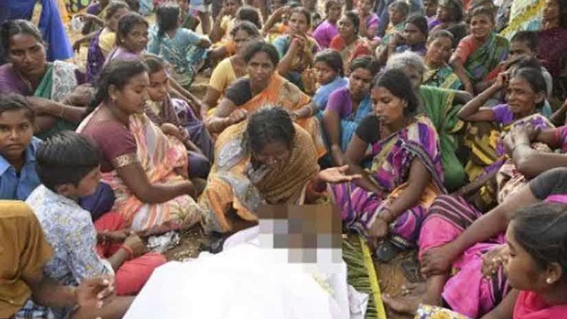 مصرع 11 وإصابة 100