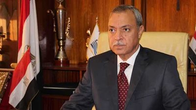 محافظ قنا يناقش امكانية اقامة مركز تدريب مع نائب رئيس الاتحاد العام لنقابات العمال