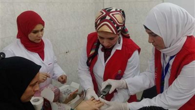 فحص نصف مليون مواطن في 