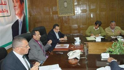 محافظ شمال سيناء: البدء في إجراءات التوطين في التجمعات التنموية بوسط سيناء