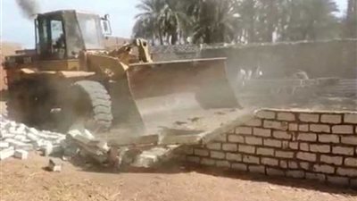 محافظ قنا: إزالة 1767 حالة تعد على الأراضي الزراعية