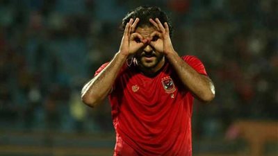 الأهلي يقتنص ثلاث نقاط من النجوم بثنائية في الدوري