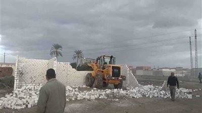 منشأة القناطر تشن حملة لإزالة التعديات