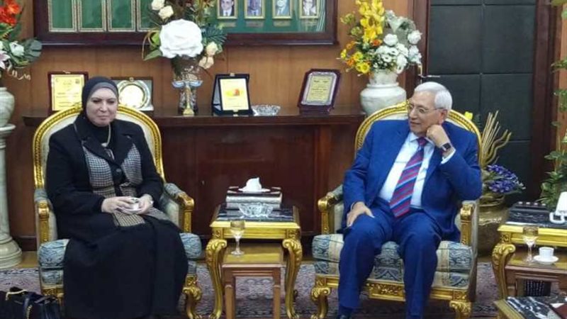 محافظ الدقهلية يستقبل