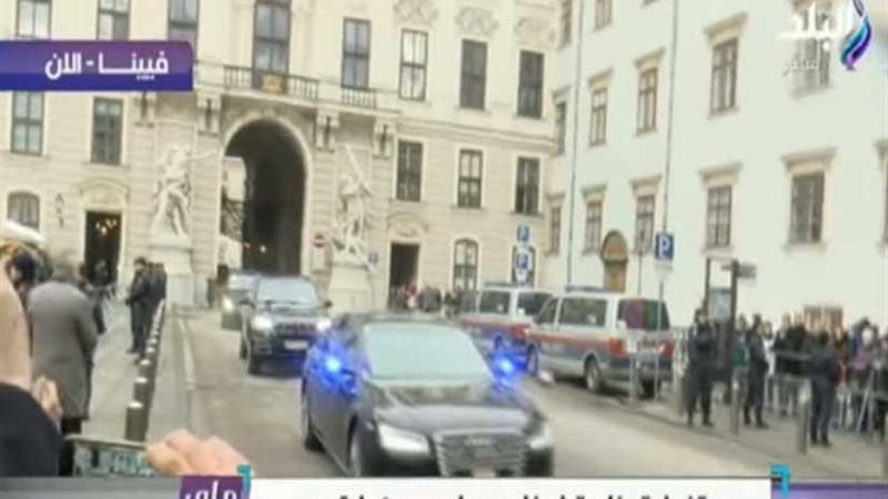 الرئيس السيسي يصطحب