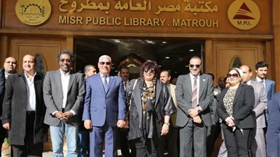 وزيرة الثقافة ومحافظ مطروح بحثا سبل تطوير الأنشطة الإبداعية