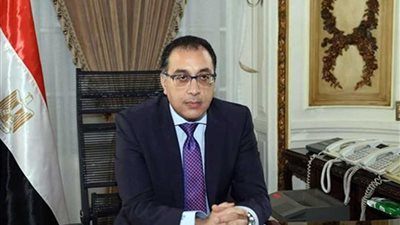رئيس الوزراء يتابع تنفيذ مبادرة 