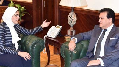 رئيس الوزراء يشهد توقيع بروتوكول بين 