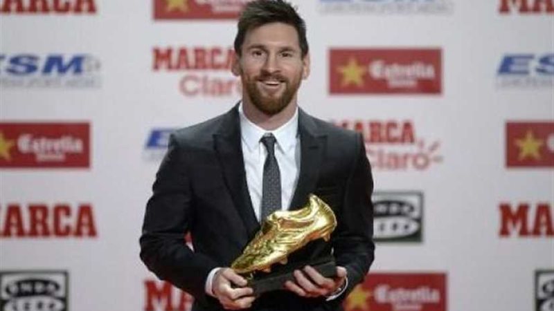 حذاء ميسي الذهبي