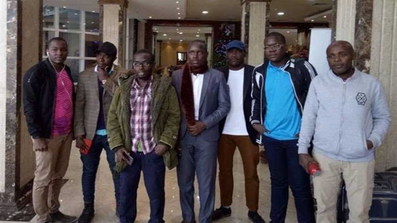 للمشاركة في المنتدى