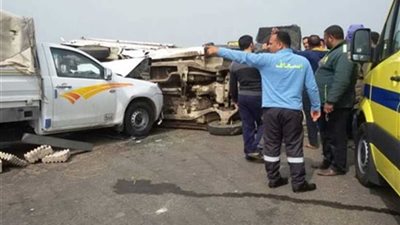 الصحة: إصابة 22 مواطنا في تصادم سيارتين بمحافظة المنيا