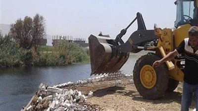إزالة ٨٢ حالة تعد على أملاك الدولة والأراضي الزراعية ونهر النيل