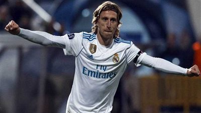 نهائي مونديال الأندية.. مودريتش يحرز هدف التقدم لريال مدريد في شباك العين..