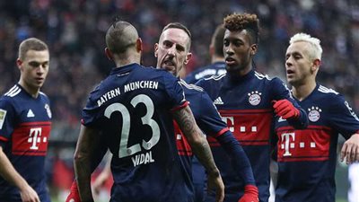 بايرن ميونخ يحقق فوزا كبيرا على فرانكفورت بثلاثية نظيفة في الدوري الألماني