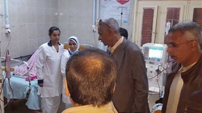 نقل وحدات الغسيل الكلوي من أبو تيج للوحدة الصحية بالنخيلة.. صور