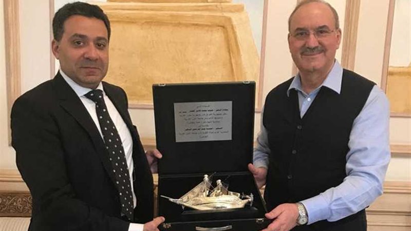 مندوب الكويت يقدم