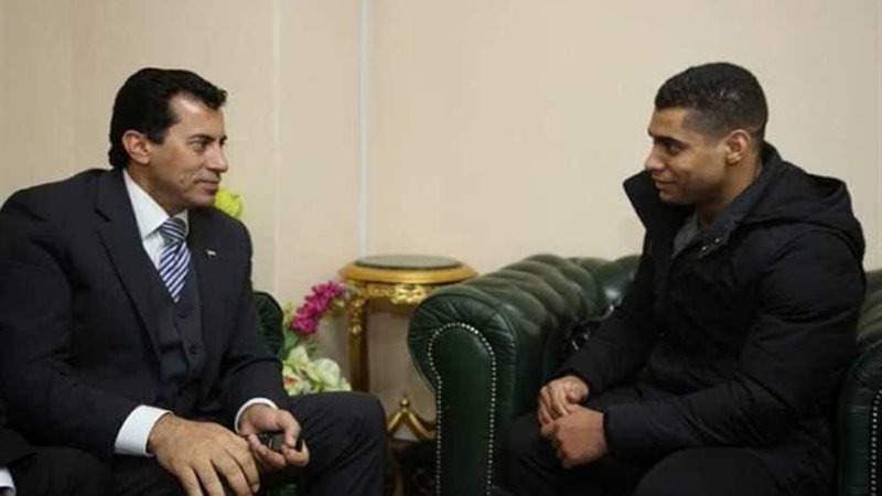 بالصور.. تفاصيل جلسة