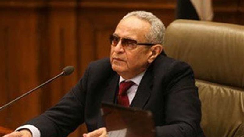 أبو شقة يجمد عضوية