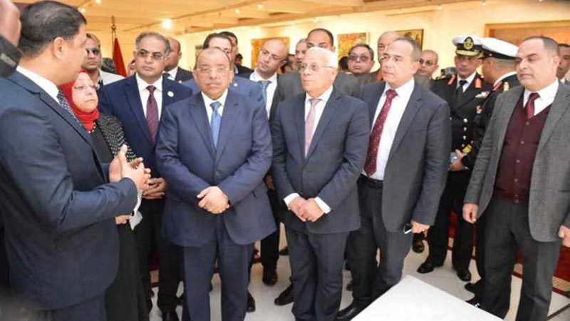 محافظ بورسعيد ووزير