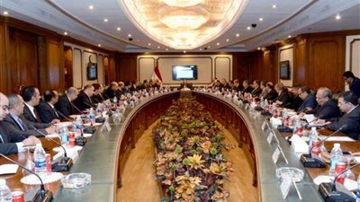 اجتماع لوزير الطيران مع الجهات الأمنية بالمطارات