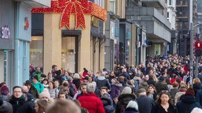 رسالة عامل سوبر ماركت لمتسوقي عيد الميلاد في آخر لحظة