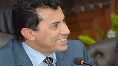 وزير الشباب والرياضة يتفقد عددا من المنشآت الشبابية والرياضية بالفيوم