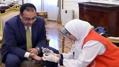 رئيس الوزراء يجري المسح الطبي ضمن المبادرة الرئاسية 