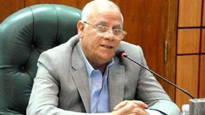 محافظ بورسعيد يشيد بإنجازات المنطقة الصناعية وتجارب الشباب وكبار المستثمرين