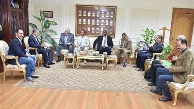 محافظ أسيوط يستقبل رئيس الاتحاد المصري ونائب رئيس الاتحاد الدولي لكمال الأجسام