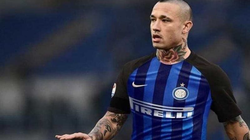 أنتر ميلان يجمد اللاعب